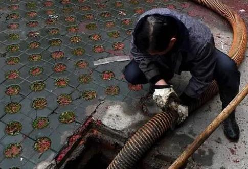 曲阳高压清洗管道公司分享下为什么要高压清洗板换